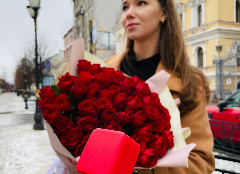 Какие цветы дарят на помолвку?