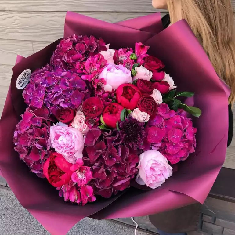 Магазин цветов BOUQUET фото - доставка цветов и букетов