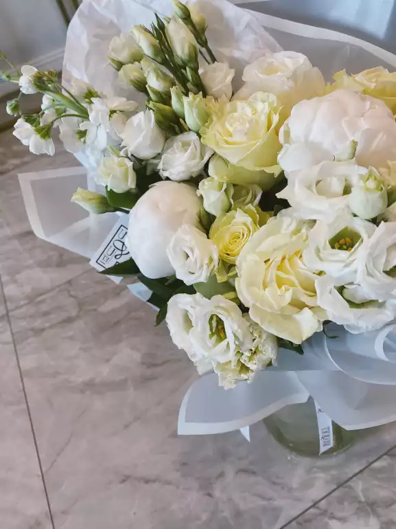 Магазин цветов Bouquet фото - доставка цветов и букетов