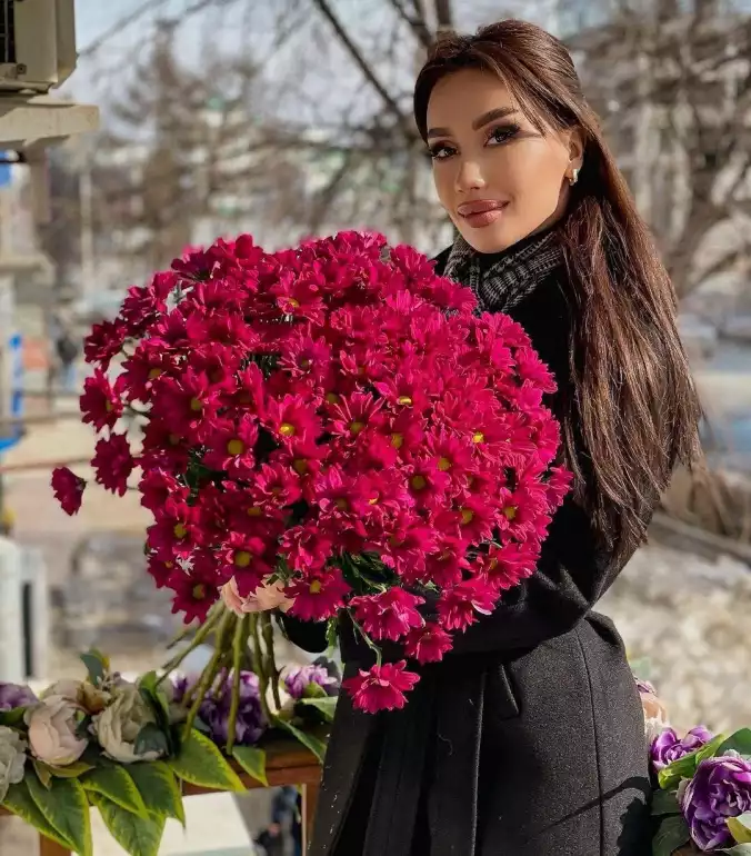 Магазин цветов Khes Flowers фото - доставка цветов и букетов