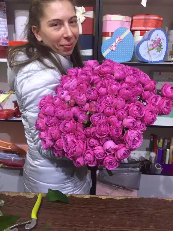 Магазин цветов M Flowers фото - доставка цветов и букетов