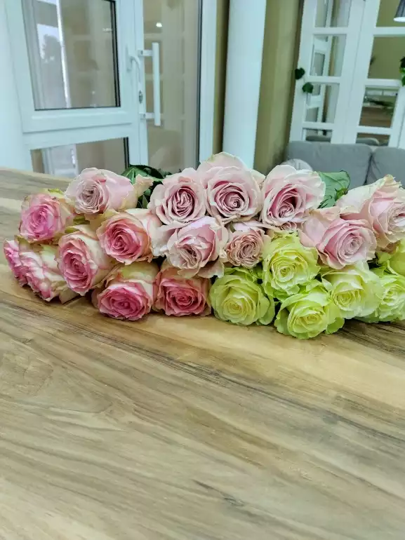 Магазин цветов Pion flower shop фото - доставка цветов и букетов