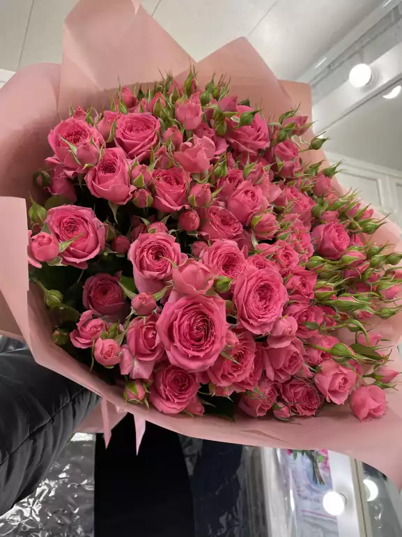 Магазин цветов Tati flowers фото - доставка цветов и букетов