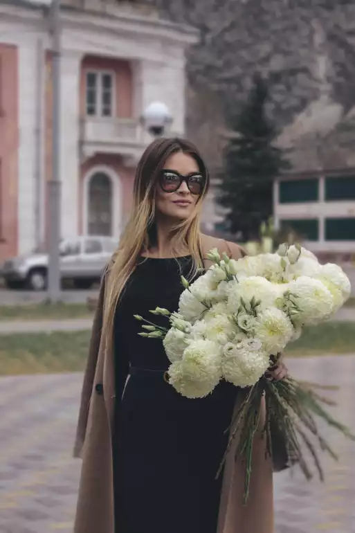 Магазин цветов Tau flowers фото - доставка цветов и букетов